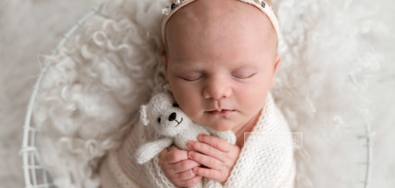 Professional Newborn Photographer Sheffield - Halle Grace
